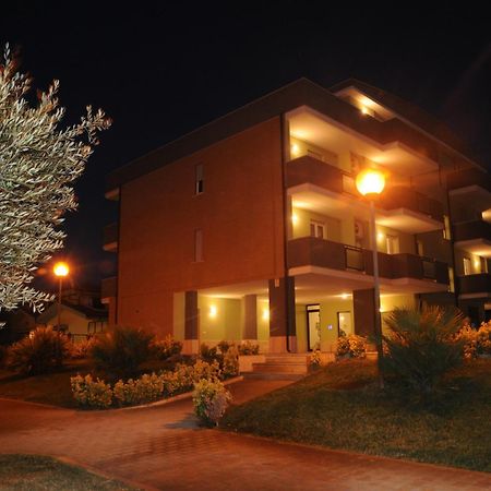 Isa Residence Fiumicino Airport Esterno foto