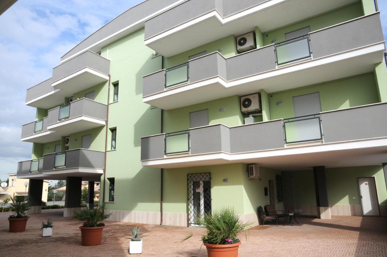 Isa Residence Fiumicino Airport Esterno foto