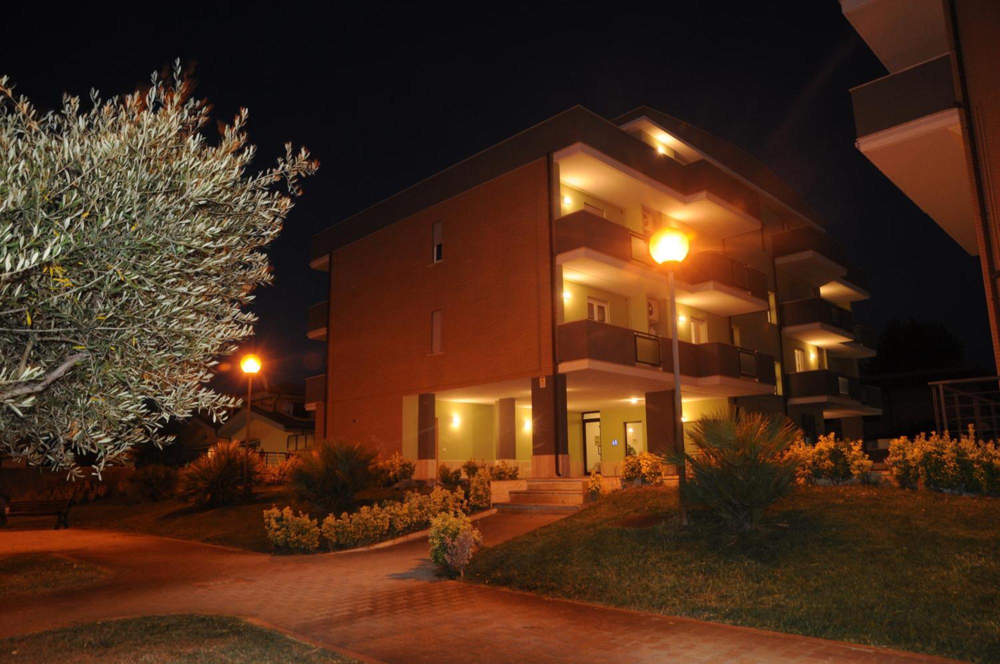 Isa Residence Fiumicino Airport Esterno foto